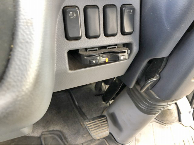 三菱ふそうキャンタークレーン4段小型（2t・3t）[写真22]