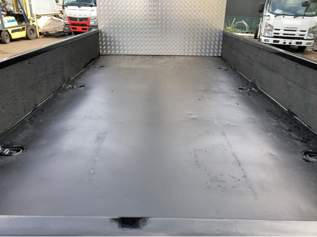 三菱ふそうキャンタークレーン4段小型（2t・3t）[写真05]