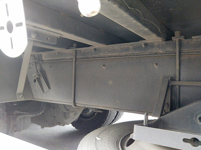 いすゞギガセルフクレーン4段大型（10t）[写真28]