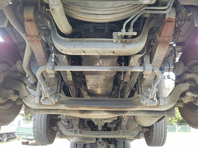 いすゞギガセルフクレーン4段大型（10t）[写真34]