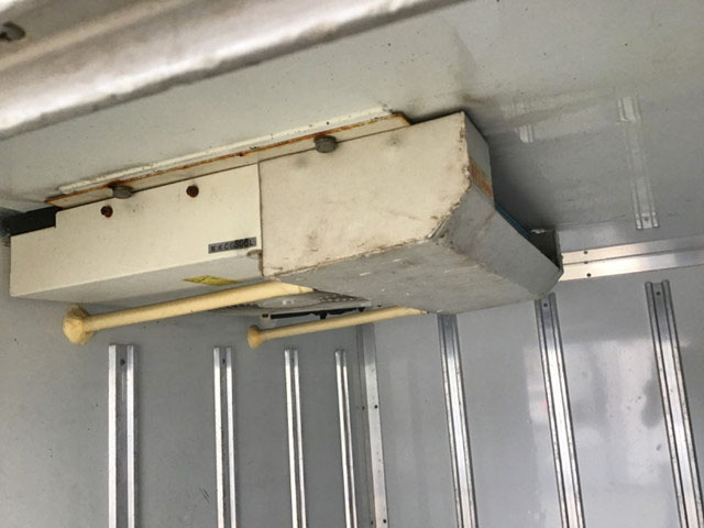 マツダタイタン冷凍車（冷蔵車）小型（2t・3t）[写真10]