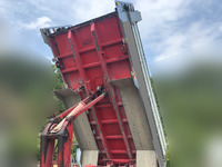 いすゞギガダンプ大型（10t）[写真21]