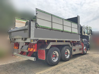 いすゞギガダンプ大型（10t）[写真02]