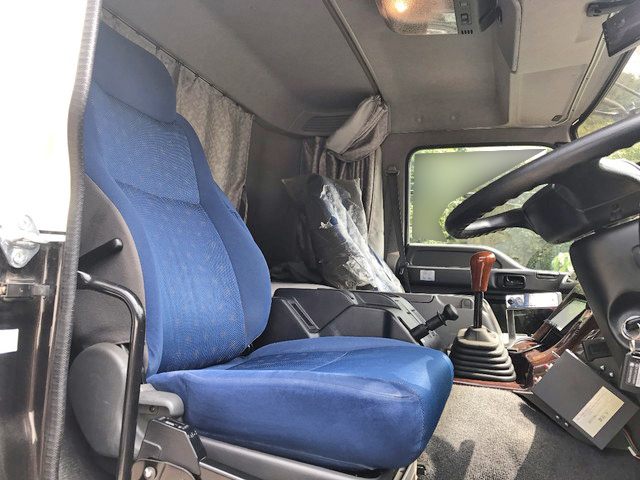 いすゞギガダンプ大型（10t）[写真31]