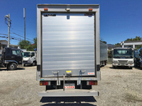 いすゞエルフアルミバン小型（2t・3t）[写真10]