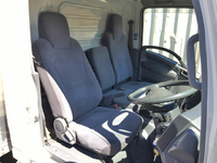 いすゞエルフアルミバン小型（2t・3t）[写真31]