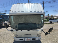 いすゞエルフアルミバン小型（2t・3t）[写真09]