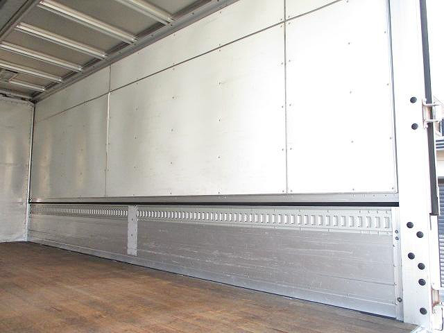 日野レンジャーアルミウイング中型（4t）[写真13]