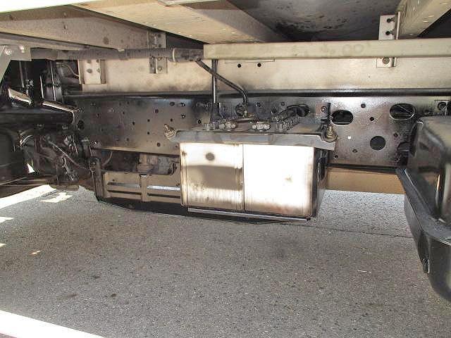 日野レンジャーアルミウイング中型（4t）[写真27]