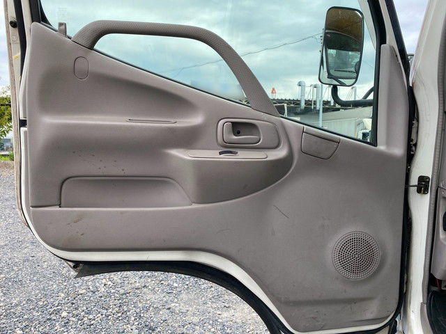 日野デュトロ高所作業車小型（2t・3t）[写真27]