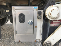 いすゞエルフ平ボディ小型（2t・3t）[写真18]