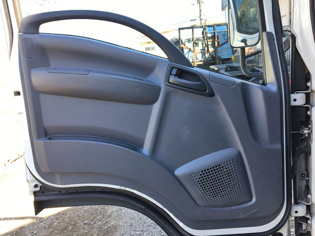 いすゞエルフ平ボディ小型（2t・3t）[写真29]