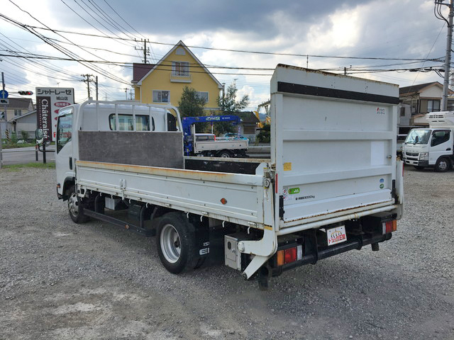 いすゞエルフ平ボディ小型（2t・3t）[写真04]