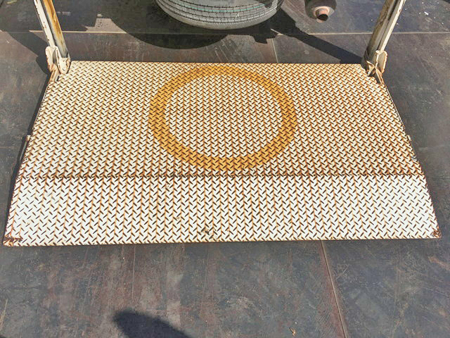 日産アトラス平ボディ小型（2t・3t）[写真15]