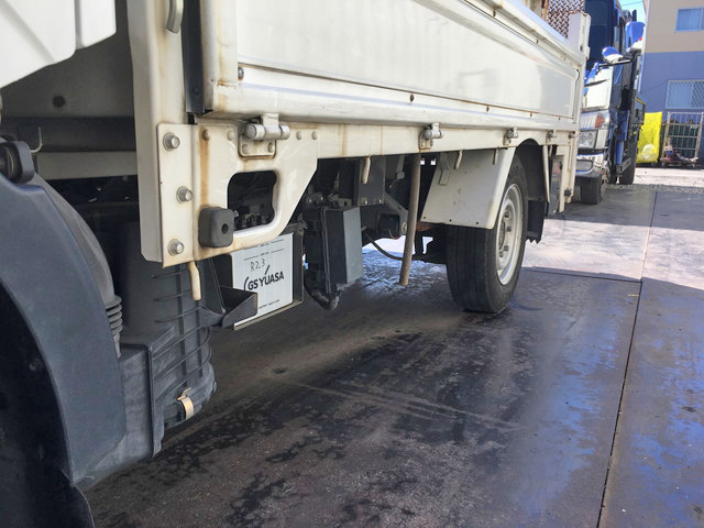 日産アトラス平ボディ小型（2t・3t）[写真20]