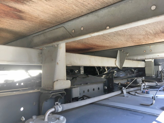 日産アトラス平ボディ小型（2t・3t）[写真23]