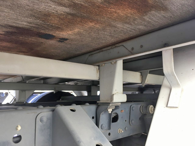 日産アトラス平ボディ小型（2t・3t）[写真24]