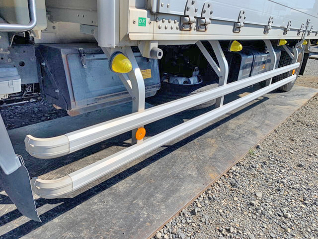 いすゞフォワードアルミウイング中型（4t）[写真22]