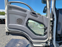 いすゞフォワードアルミウイング中型（4t）[写真27]