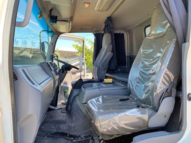 いすゞフォワードアルミウイング中型（4t）[写真30]