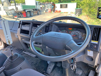 いすゞフォワードアルミウイング中型（4t）[写真32]