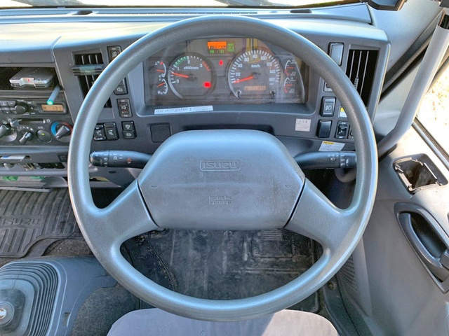 いすゞフォワードアルミウイング中型（4t）[写真35]