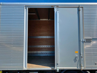 いすゞエルフアルミバン小型（2t・3t）[写真12]