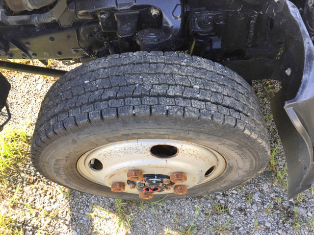 いすゞエルフ平ボディ小型（2t・3t）[写真09]