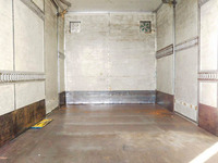 三菱ふそうキャンターアルミバン小型（2t・3t）[写真09]