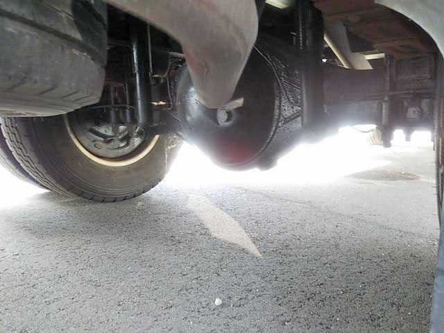 三菱ふそうキャンターアルミバン小型（2t・3t）[写真18]