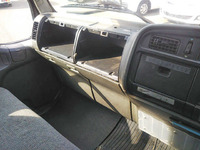 三菱ふそうキャンターアルミバン小型（2t・3t）[写真26]