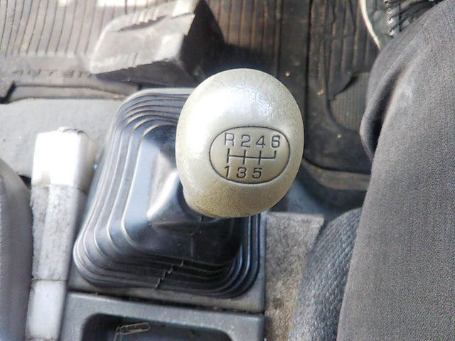 三菱ふそうキャンターアルミバン小型（2t・3t）[写真30]