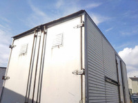 三菱ふそうキャンターアルミバン小型（2t・3t）[写真05]