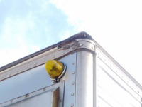 三菱ふそうキャンターアルミバン小型（2t・3t）[写真07]