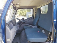 三菱ふそうキャンターアルミバン小型（2t・3t）[写真32]