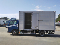 三菱ふそうキャンターアルミバン小型（2t・3t）[写真06]