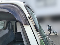 三菱ふそうキャンター平ボディ小型（2t・3t）[写真11]