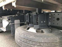 三菱ふそうキャンター平ボディ小型（2t・3t）[写真13]