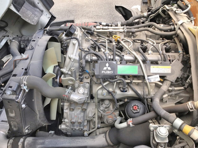 三菱ふそうキャンター平ボディ小型（2t・3t）[写真15]