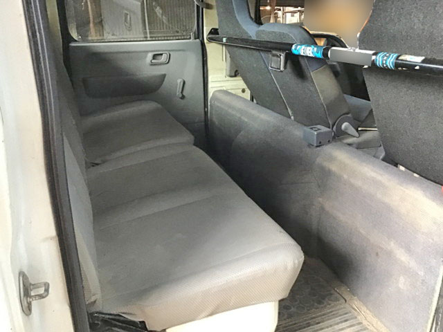 三菱ふそうキャンターダブルキャブ（Wキャブ）小型（2t・3t）[写真09]