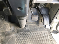 三菱ふそうキャンターガッツ平ボディ小型（2t・3t）[写真23]