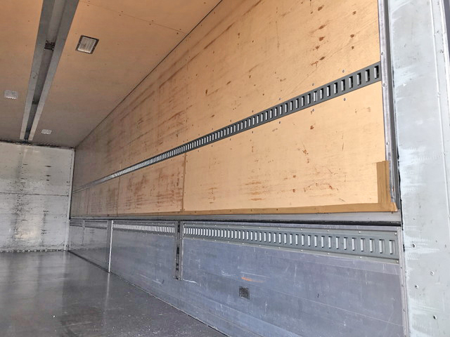 日野プロフィアアルミウイング大型（10t）[写真14]