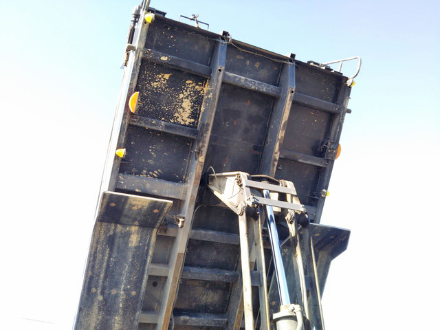 日野プロフィアダンプ大型（10t）[写真19]