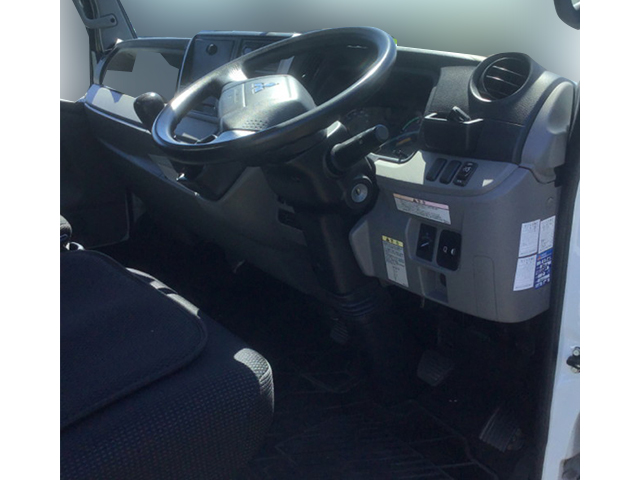 三菱ふそうキャンターアルミバン小型（2t・3t）[写真27]