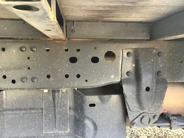 マツダボンゴ平ボディ小型（2t・3t）[写真13]