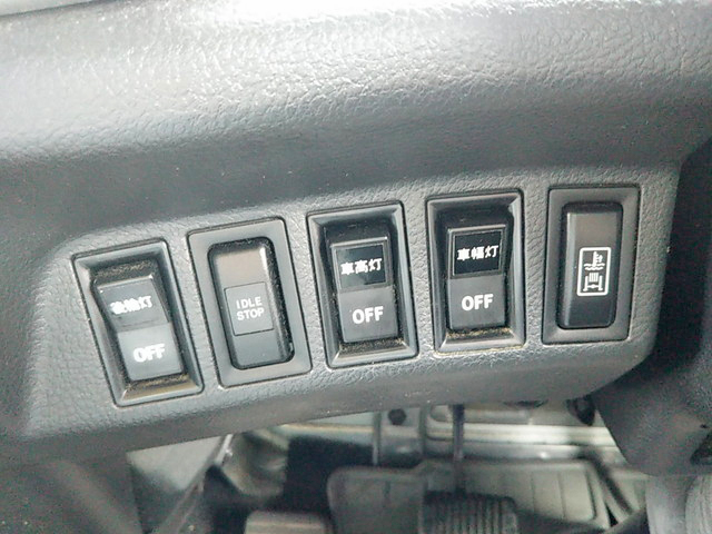 日野レンジャーアルミバン中型（4t）[写真38]