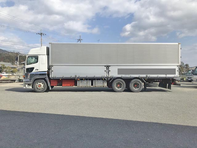 日野プロフィアアルミウイング大型（10t）[写真05]