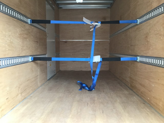 いすゞエルフアルミバン小型（2t・3t）[写真11]