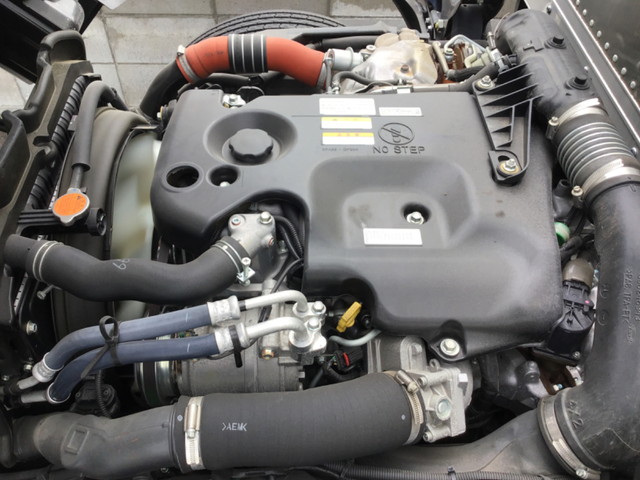 いすゞエルフアルミバン小型（2t・3t）[写真18]