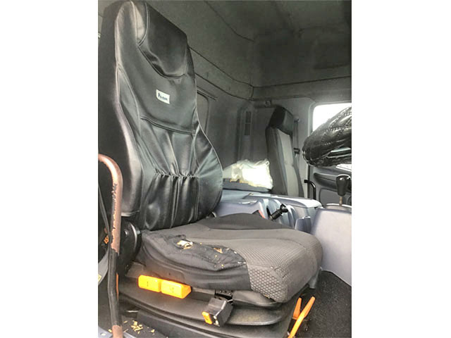 日野プロフィアアルミウイング大型（10t）[写真20]